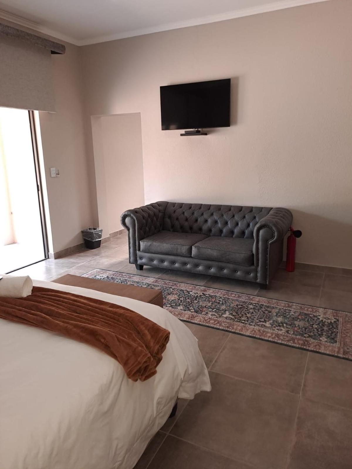 Abella Bed And Breakfast Vryburg Экстерьер фото
