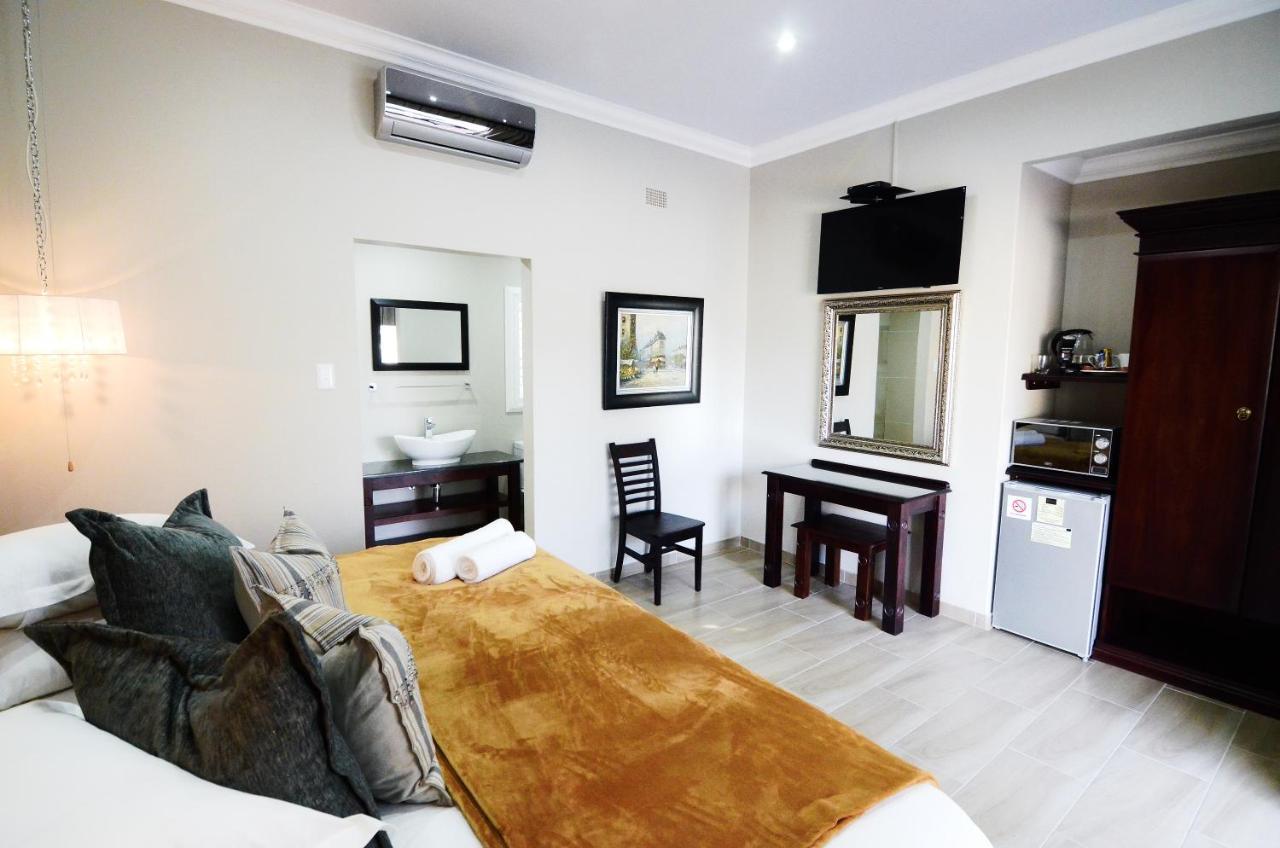 Abella Bed And Breakfast Vryburg Экстерьер фото